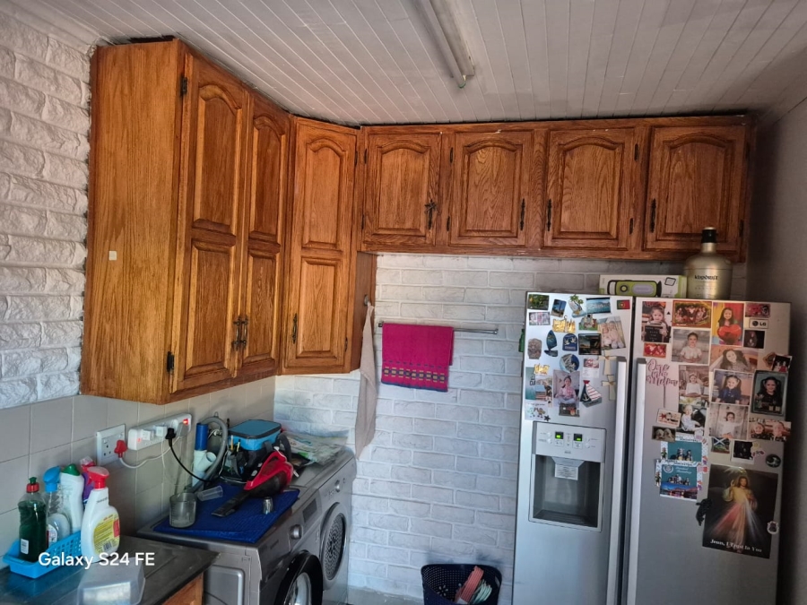 3 Bedroom Property for Sale in Safari Gardens North West